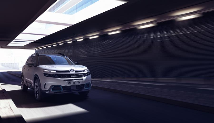  Citroen C5 Aircross SUV Hybrid 2019 года  (WW) (фото 14 из 49)